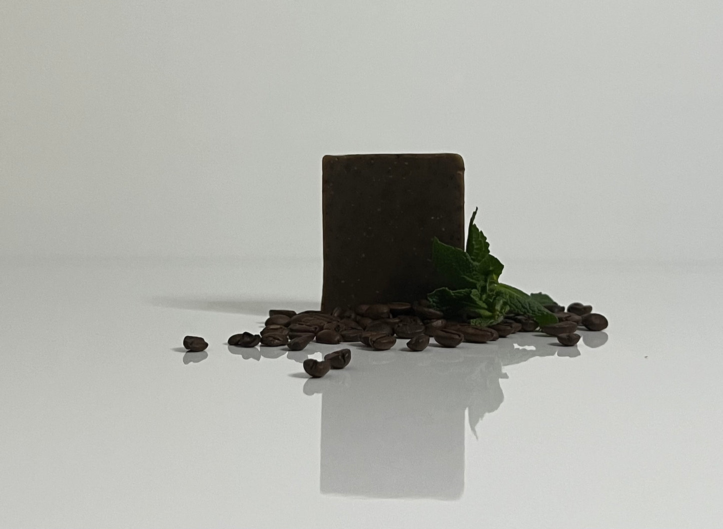 4M Naturkosmetik Preisgekrönte Luxus-Hand- und Körperseife mit Kaffee